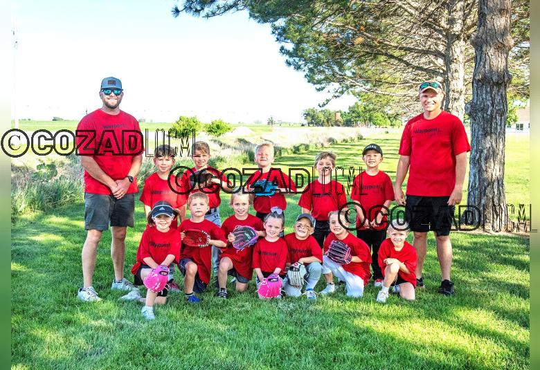 Back row from left: Coach David Niles, Lincoln Bellamy, Crew Ong, Leighton Batty-Bevard, Stetson Lemmer, Kade Kugler, and Coach Eric Zimbelman. Front: Harley Niles, Aaron Graves, Presley Paulsen, Olivia Hall, Gunner Roseberry, Meadow Donnelly, and Emily Zimbelman. 